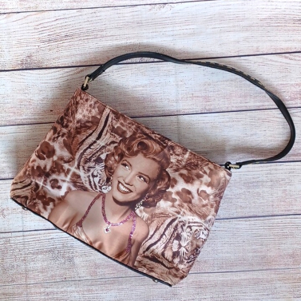 Y2K Marilyn Monroe shoulder purse